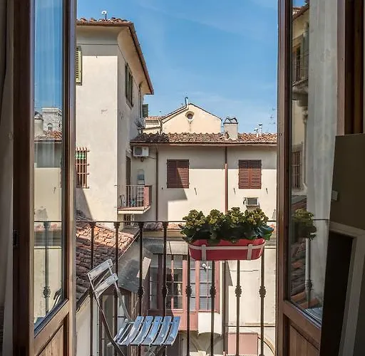 Alojamento de Acomodação e Pequeno-almoço Residenza D'epoca Visacci