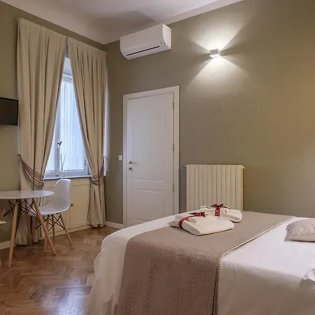Residenza D'epoca Visacci Alojamento de Acomodação e Pequeno-almoço 5*